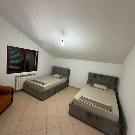Holiday home Cape Of Rodon Draci